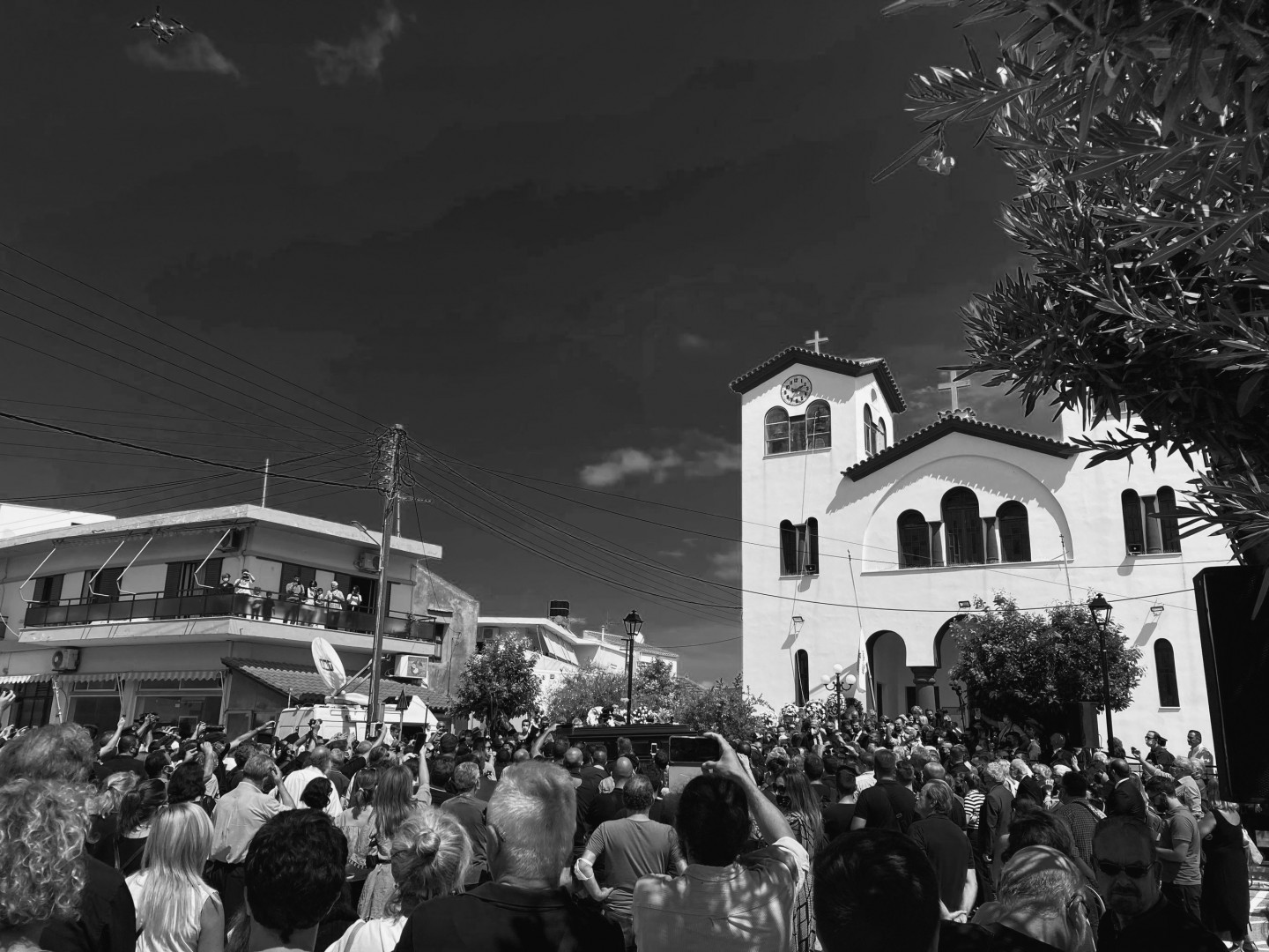 Tłum w Galatas, fot. A. Lewańska