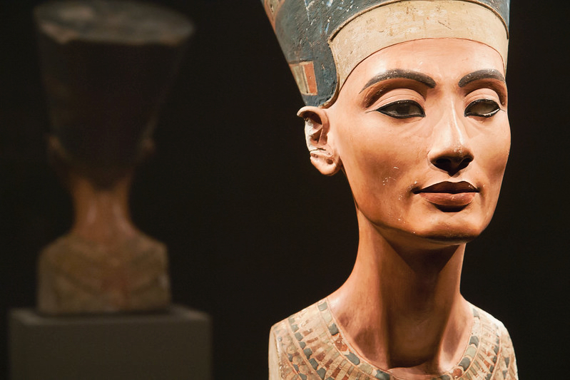 Słynne popiersie Nefertiti, fot. Egisto Sani / Flickr