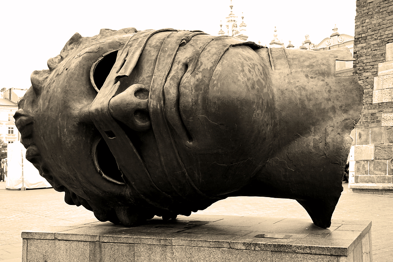 Eros bendato w Krakowie, fot. Dennis Jarvis / Flickr, CC BY-SA 2.0