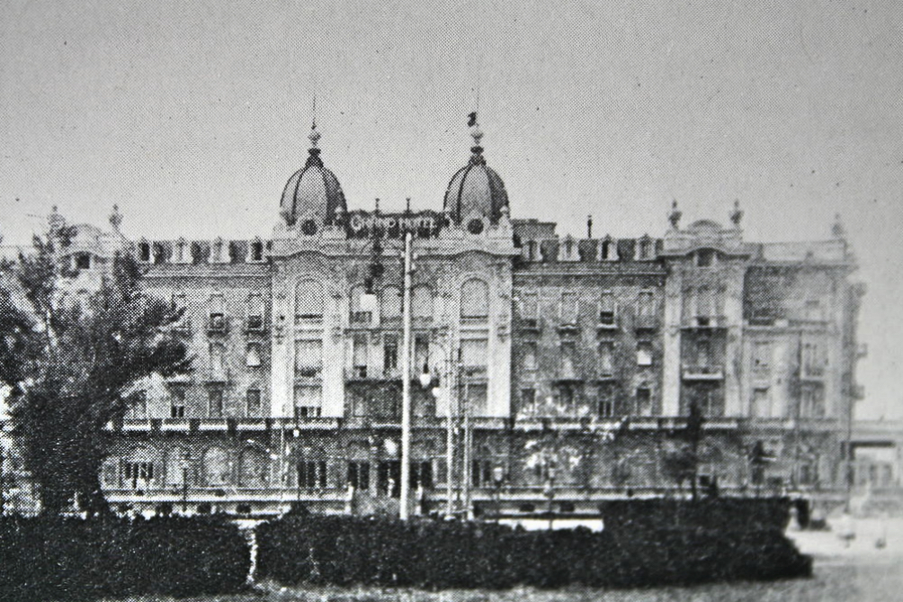 Grand Hotel Rimini przed pożarem, fot. Cifo Buscemi / Wikimedia, CC BY 3.0