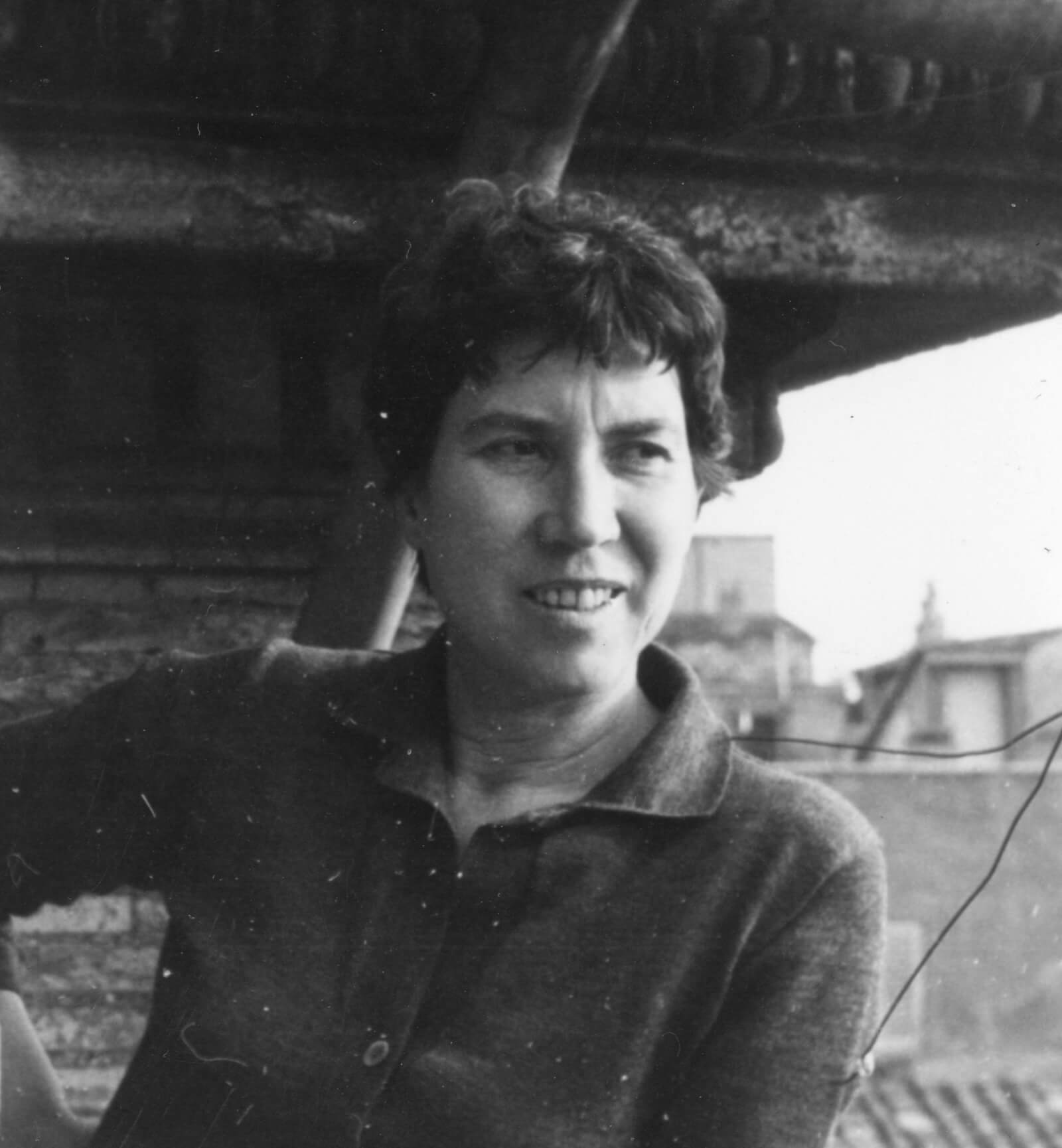 Małe cnoty Natalii Ginzburg. Eseje o uniwersalnych prawdach spisane przez ostatnią kobietę na Ziemi