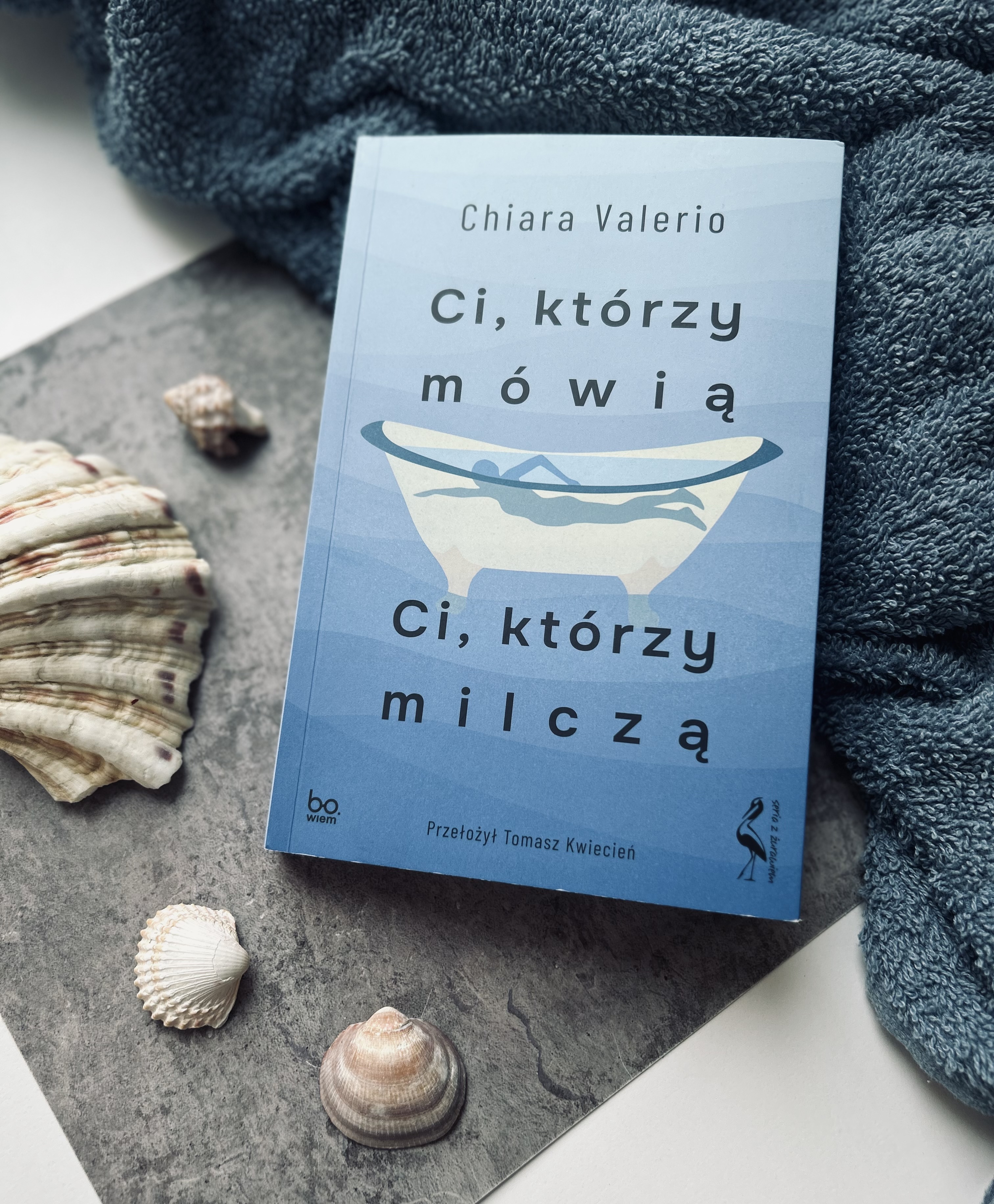 Ci, którzy mówią, ci, którzy milczą Chiary Valerio. Powieść o milczeniu, tożsamości i kobiecości